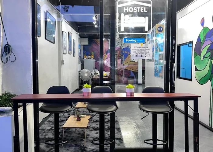 Siam Serene Khaosan Hostel *