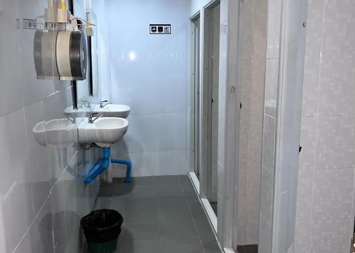 Siam Serene Khaosan Hostel *
